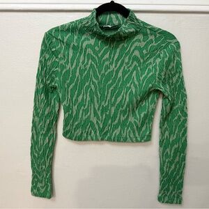 Zara Green Patterned Turtleneck Crop Top